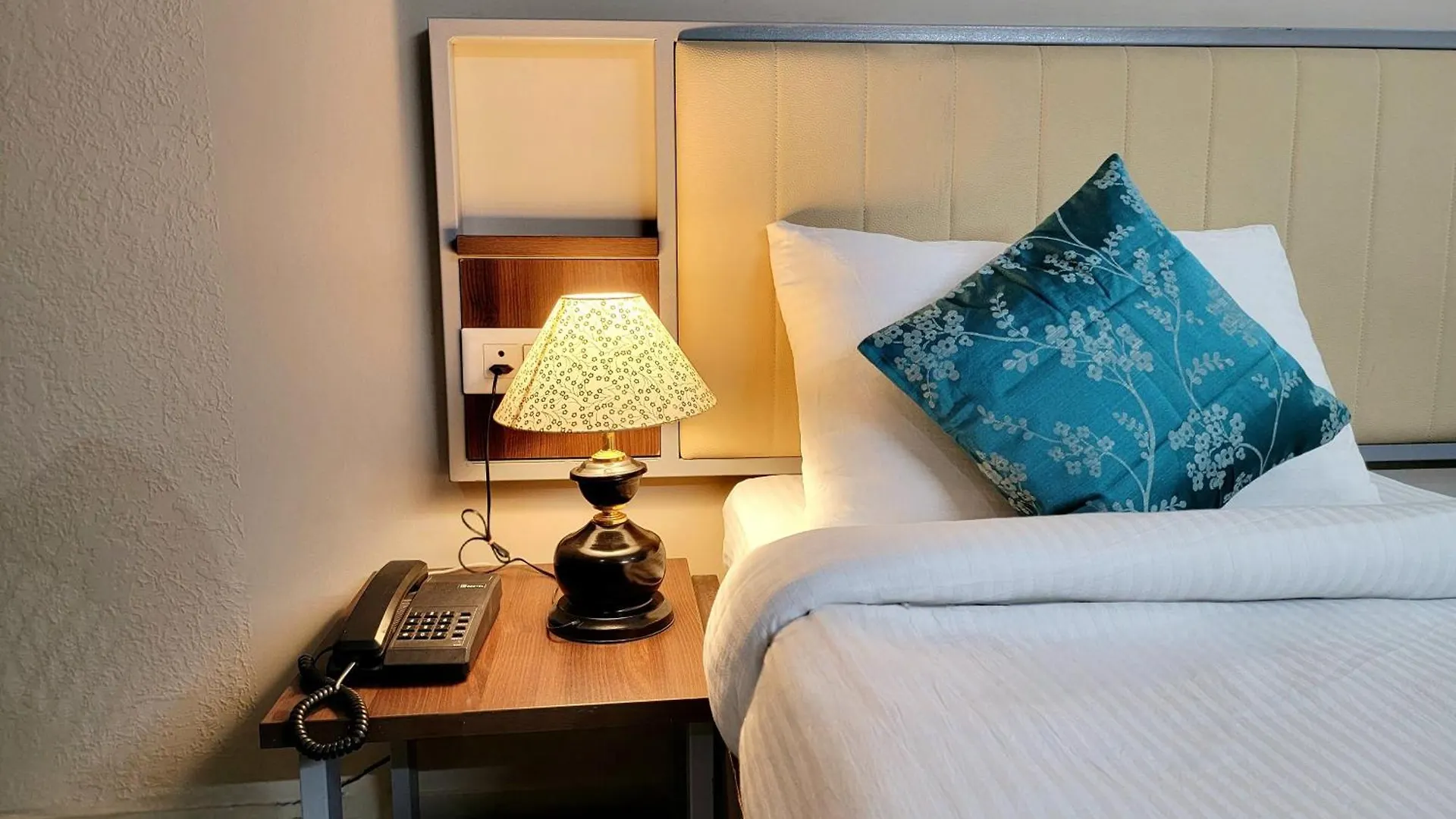 Vamsor Heights 1047 Hotel Gurgaon 0*,